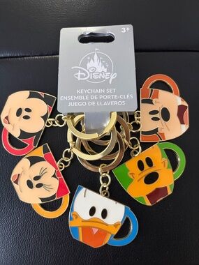 Disney Keychain Set